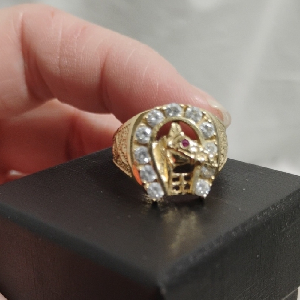 SALE! RARE! 40's 14kt Elegant Gold Horse Shoe Ring 11 Diamonds & 1 Ruby Eye - Picture 11 of 12